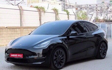 Tesla Model Y I, 2021 год, 4 380 000 рублей, 1 фотография