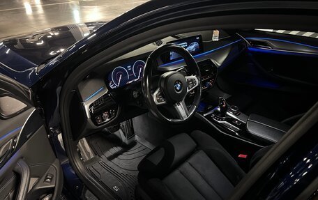 BMW 5 серия, 2019 год, 3 920 000 рублей, 12 фотография