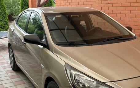 Hyundai Solaris II рестайлинг, 2011 год, 780 000 рублей, 6 фотография