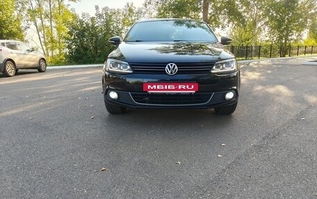 Volkswagen Jetta VI, 2014 год, 1 200 000 рублей, 3 фотография