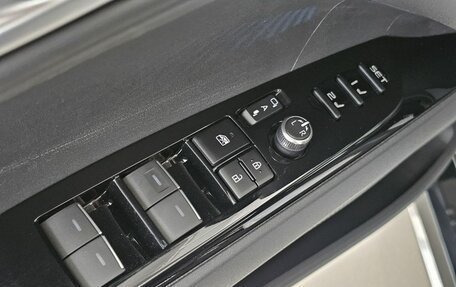 Toyota Camry, 2025 год, 4 225 000 рублей, 15 фотография