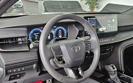 Toyota Camry, 2025 год, 4 225 000 рублей, 14 фотография
