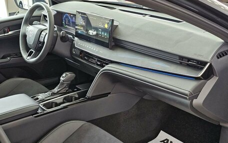 Toyota Camry, 2025 год, 4 225 000 рублей, 24 фотография