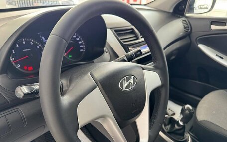 Hyundai Solaris II рестайлинг, 2011 год, 870 000 рублей, 13 фотография