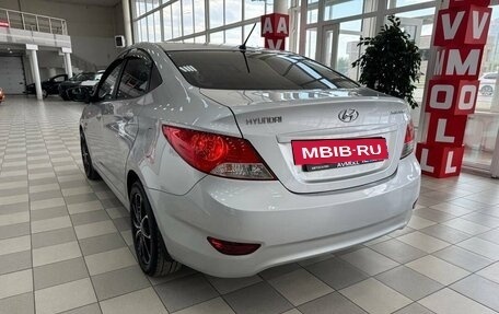 Hyundai Solaris II рестайлинг, 2011 год, 870 000 рублей, 6 фотография