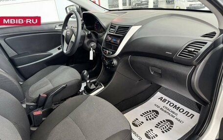 Hyundai Solaris II рестайлинг, 2011 год, 870 000 рублей, 17 фотография