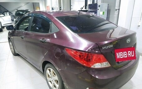 Hyundai Solaris II рестайлинг, 2011 год, 500 000 рублей, 3 фотография