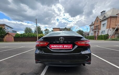 Toyota Camry, 2018 год, 1 690 000 рублей, 9 фотография