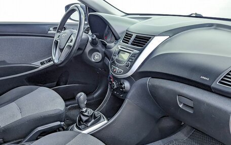 Hyundai Solaris II рестайлинг, 2013 год, 747 000 рублей, 5 фотография