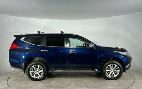 Mitsubishi Pajero Sport III рестайлинг, 2017 год, 2 275 000 рублей, 4 фотография