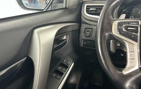 Mitsubishi Pajero Sport III рестайлинг, 2017 год, 2 275 000 рублей, 32 фотография