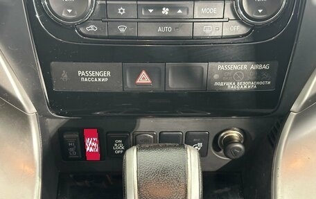 Mitsubishi Pajero Sport III рестайлинг, 2017 год, 2 275 000 рублей, 27 фотография