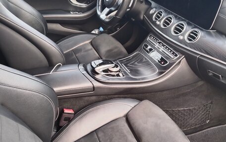 Mercedes-Benz E-Класс, 2019 год, 2 950 000 рублей, 11 фотография