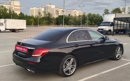 Mercedes-Benz E-Класс, 2019 год, 2 950 000 рублей, 5 фотография