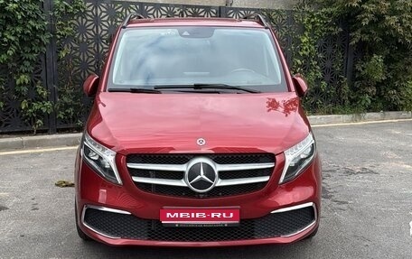 Mercedes-Benz V-Класс, 2019 год, 6 650 000 рублей, 1 фотография