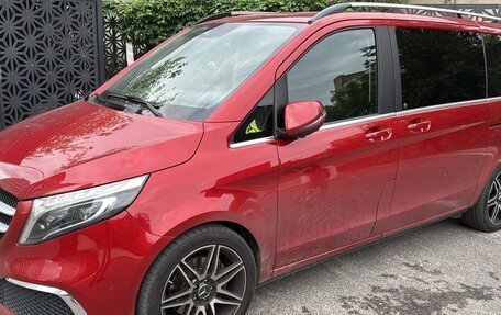 Mercedes-Benz V-Класс, 2019 год, 6 650 000 рублей, 12 фотография