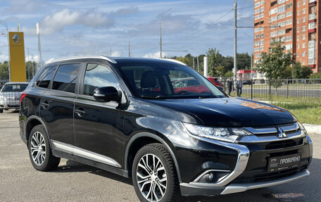 Mitsubishi Outlander III рестайлинг 3, 2015 год, 1 590 000 рублей, 3 фотография