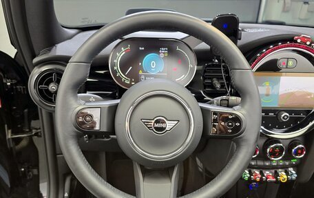 MINI Cabrio, 2023 год, 2 970 000 рублей, 12 фотография