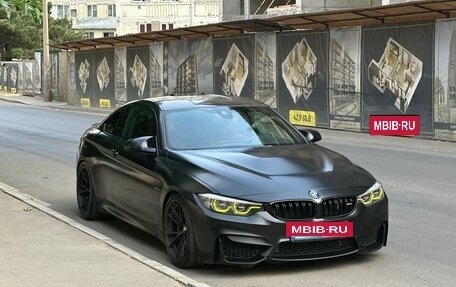 BMW M4, 2018 год, 4 700 000 рублей, 3 фотография