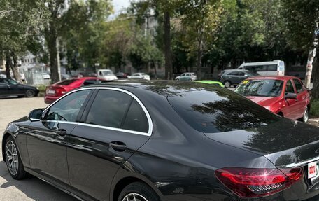 Mercedes-Benz E-Класс, 2020 год, 3 200 000 рублей, 4 фотография