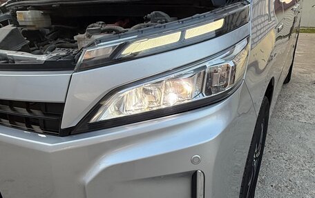 Toyota Voxy III, 2018 год, 2 650 000 рублей, 36 фотография