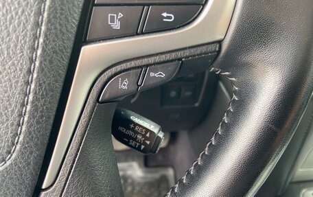 Toyota Land Cruiser 200, 2018 год, 6 700 000 рублей, 18 фотография