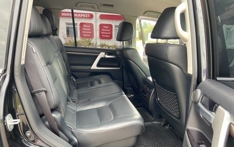 Toyota Land Cruiser 200, 2018 год, 6 700 000 рублей, 20 фотография
