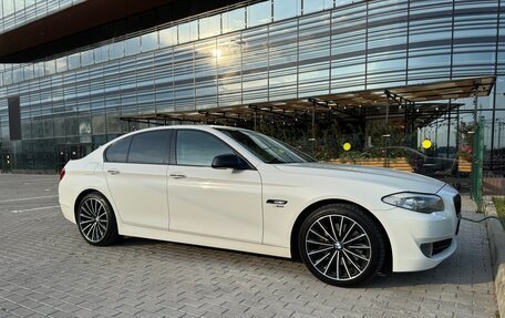 BMW 5 серия, 2011 год, 2 450 000 рублей, 6 фотография