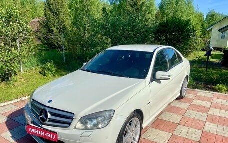 Mercedes-Benz C-Класс, 2010 год, 1 290 000 рублей, 2 фотография