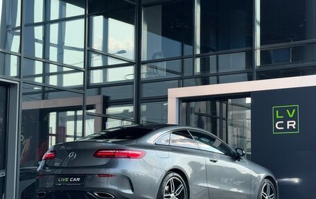 Mercedes-Benz E-Класс, 2017 год, 3 600 000 рублей, 19 фотография