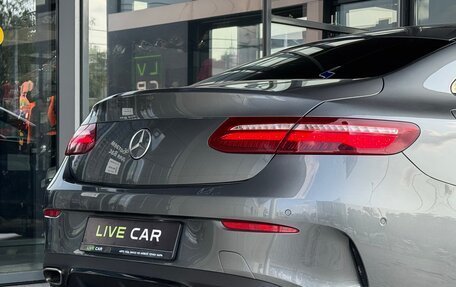 Mercedes-Benz E-Класс, 2017 год, 3 600 000 рублей, 25 фотография