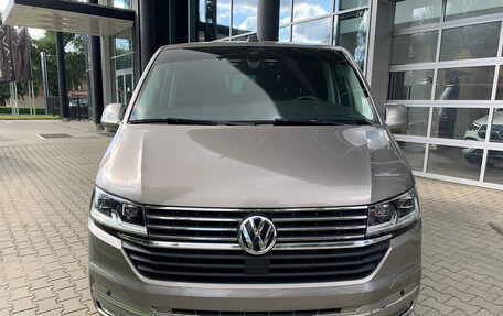 Volkswagen Multivan T6 рестайлинг, 2022 год, 6 500 000 рублей, 7 фотография