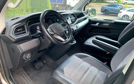 Volkswagen Multivan T6 рестайлинг, 2022 год, 6 500 000 рублей, 14 фотография