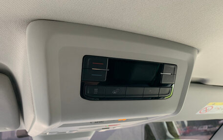 Volkswagen Multivan T6 рестайлинг, 2022 год, 6 500 000 рублей, 24 фотография