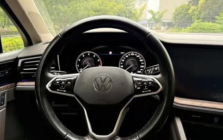 Volkswagen Touareg III, 2021 год, 4 450 000 рублей, 12 фотография