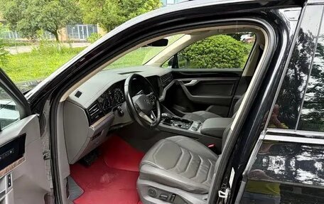 Volkswagen Touareg III, 2021 год, 4 450 000 рублей, 13 фотография