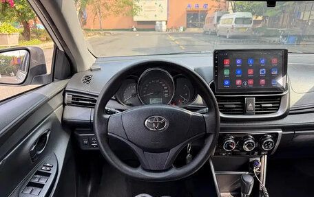 Toyota Yaris XP150 рестайлинг, 2021 год, 1 180 000 рублей, 14 фотография