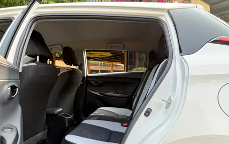 Toyota Yaris XP150 рестайлинг, 2021 год, 1 180 000 рублей, 7 фотография