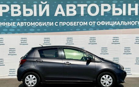 Toyota Vitz, 2015 год, 799 000 рублей, 4 фотография