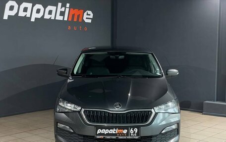 Skoda Rapid II, 2021 год, 1 599 000 рублей, 2 фотография
