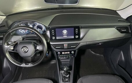 Skoda Rapid II, 2021 год, 1 599 000 рублей, 10 фотография