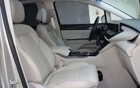 Buick GL8 III, 2022 год, 3 335 035 рублей, 19 фотография