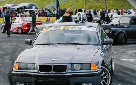 BMW 3 серия, 1992 год, 1 650 000 рублей, 11 фотография