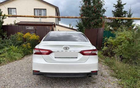 Toyota Camry, 2019 год, 3 100 000 рублей, 4 фотография