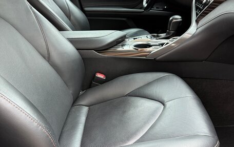 Toyota Camry, 2019 год, 3 100 000 рублей, 16 фотография