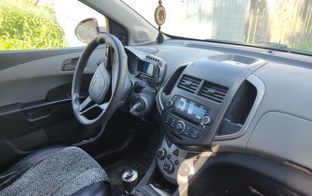 Chevrolet Aveo III, 2014 год, 710 000 рублей, 2 фотография