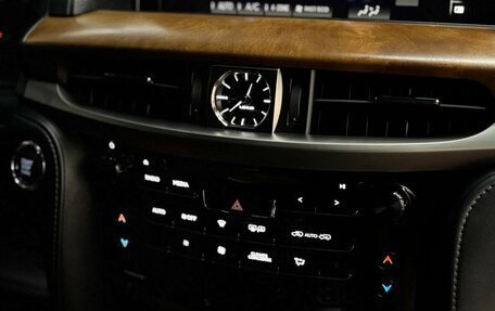 Lexus LX III, 2016 год, 6 490 000 рублей, 19 фотография