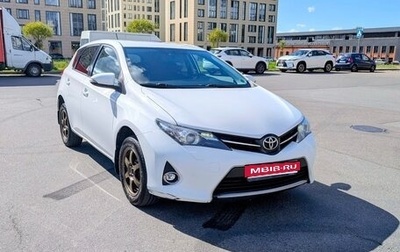 Toyota Auris II, 2013 год, 1 250 000 рублей, 1 фотография