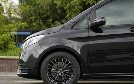 Mercedes-Benz V-Класс, 2017 год, 8 600 000 рублей, 7 фотография