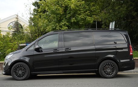 Mercedes-Benz V-Класс, 2017 год, 8 600 000 рублей, 4 фотография